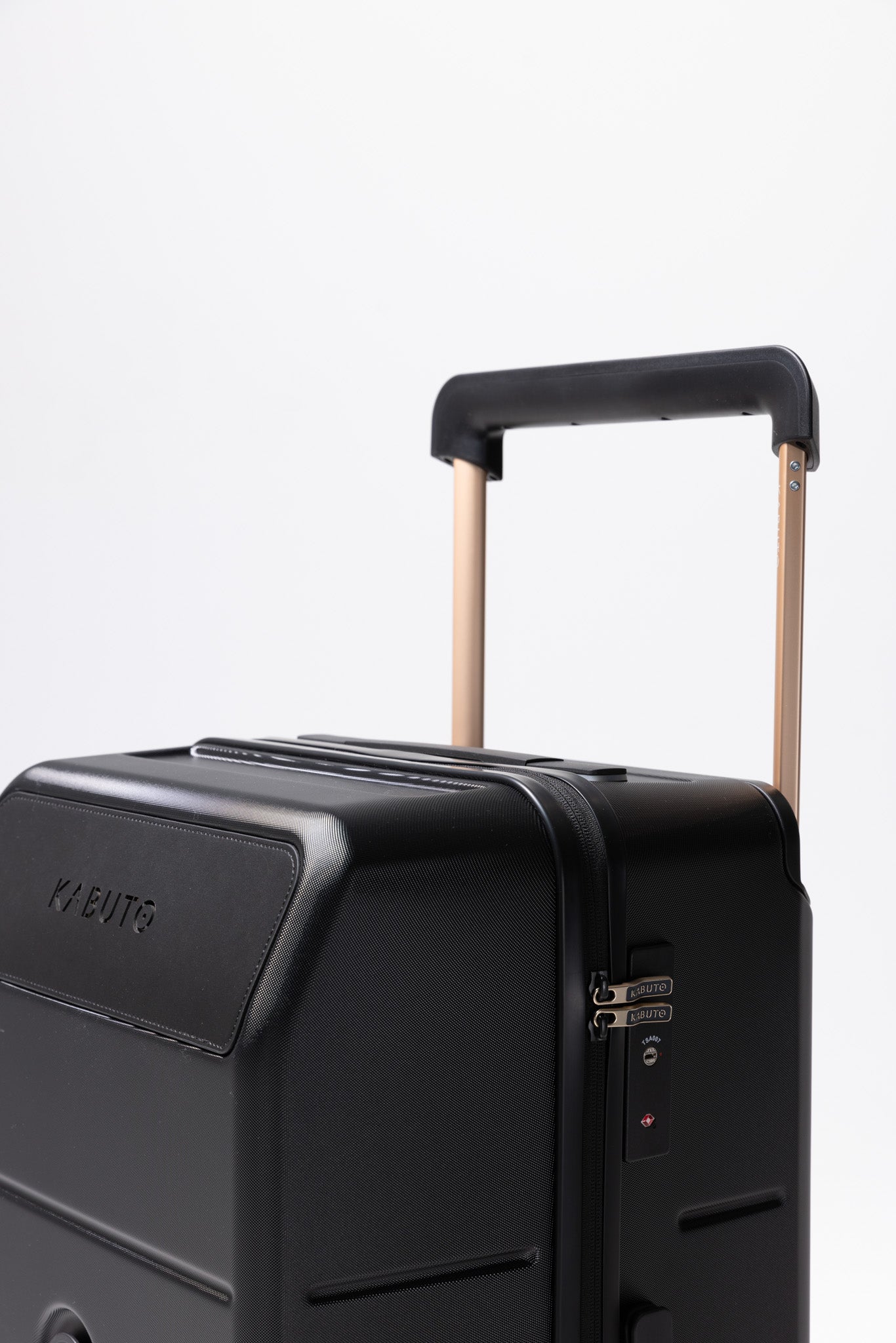 Kabuto Smart Expandable Luggage: Making Travel Simple